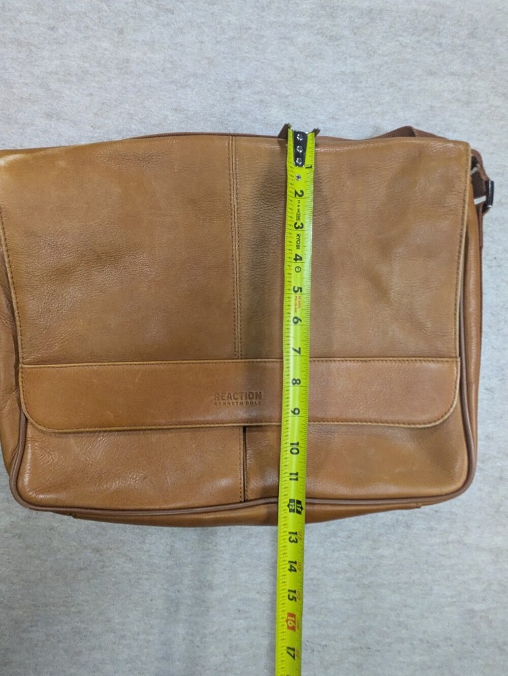 Kenneth Cole Leather Messenger Bag Briefcase Natural Tan Crossbody Work Laptop - Picture 15 of 16